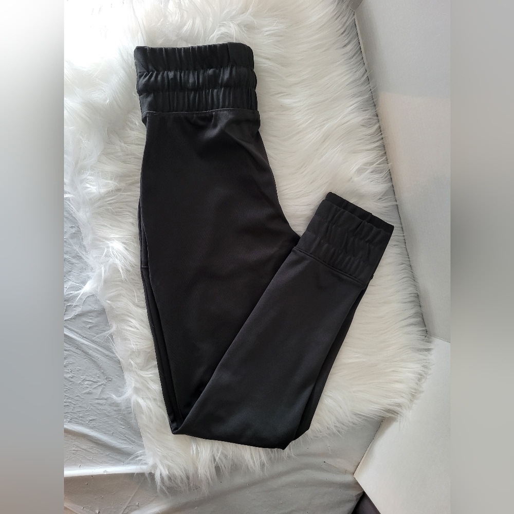 Go Upwest Women Black Jogger, Size XS  (24)